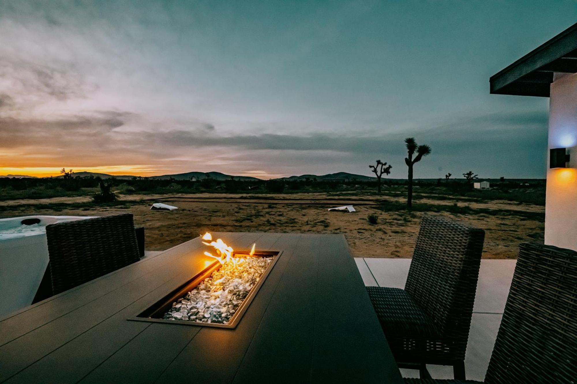 Coyote Tracks - A Modern Desert Experience Villa Joshua Tree Esterno foto