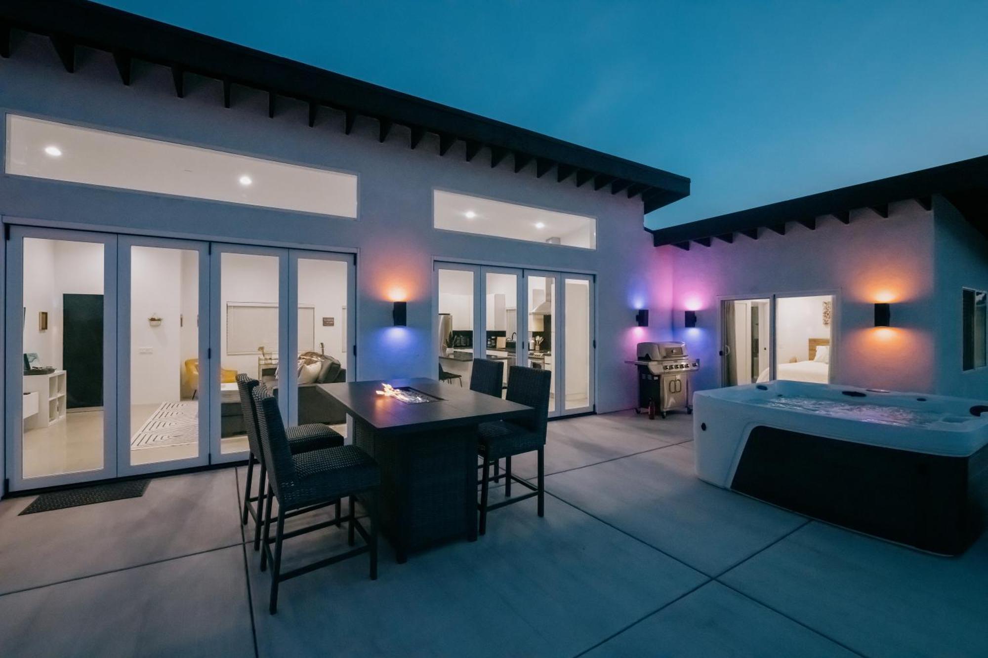 Coyote Tracks - A Modern Desert Experience Villa Joshua Tree Esterno foto