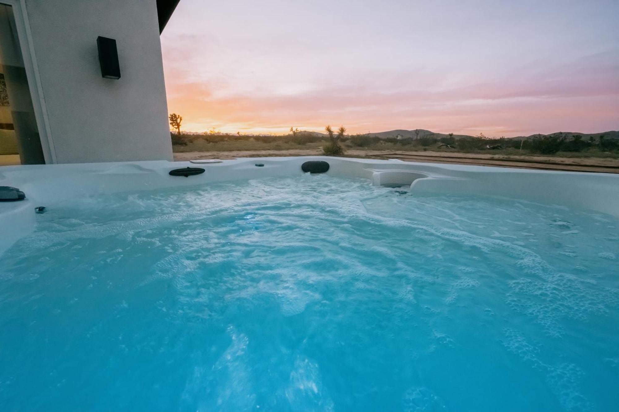 Coyote Tracks - A Modern Desert Experience Villa Joshua Tree Esterno foto